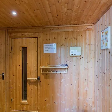 8 Pers Met Natuur- Sauna En Bubbelbad 펜션 *